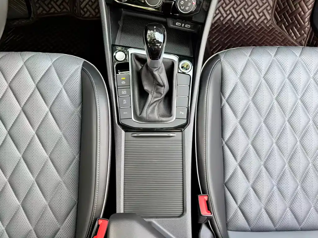 Volkswagen Sagitar — миниатюра 19