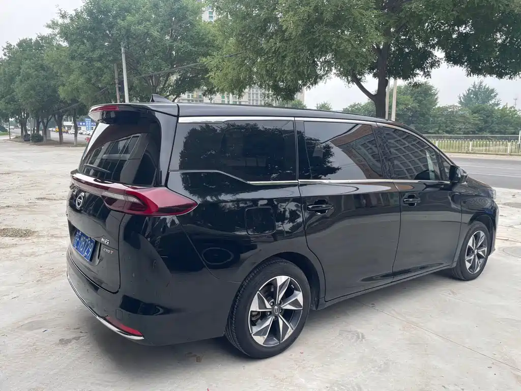 GAC M6 2021 270T DCT Luxury ( мест)