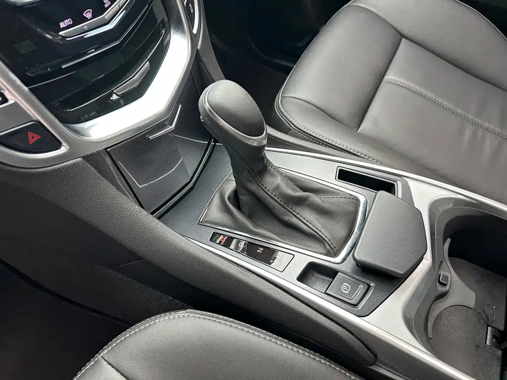 Cadillac SRX — миниатюра 24
