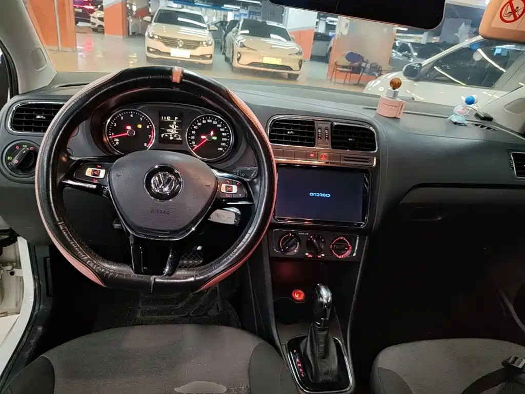 Volkswagen Polo — миниатюра 10