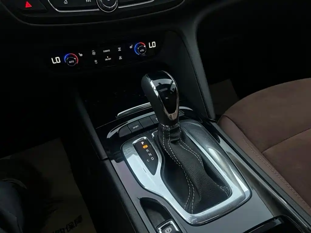 Buick Regal — миниатюра 9