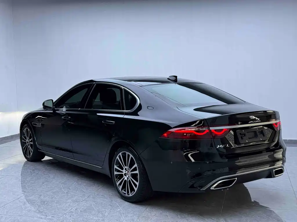 Jaguar XFL 2024 2.0T P250 Premium Luxury