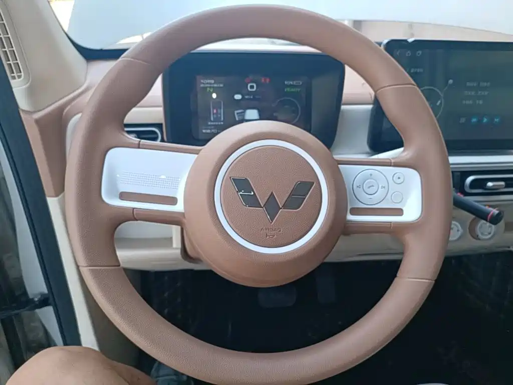 Wuling MINIEV — миниатюра 11