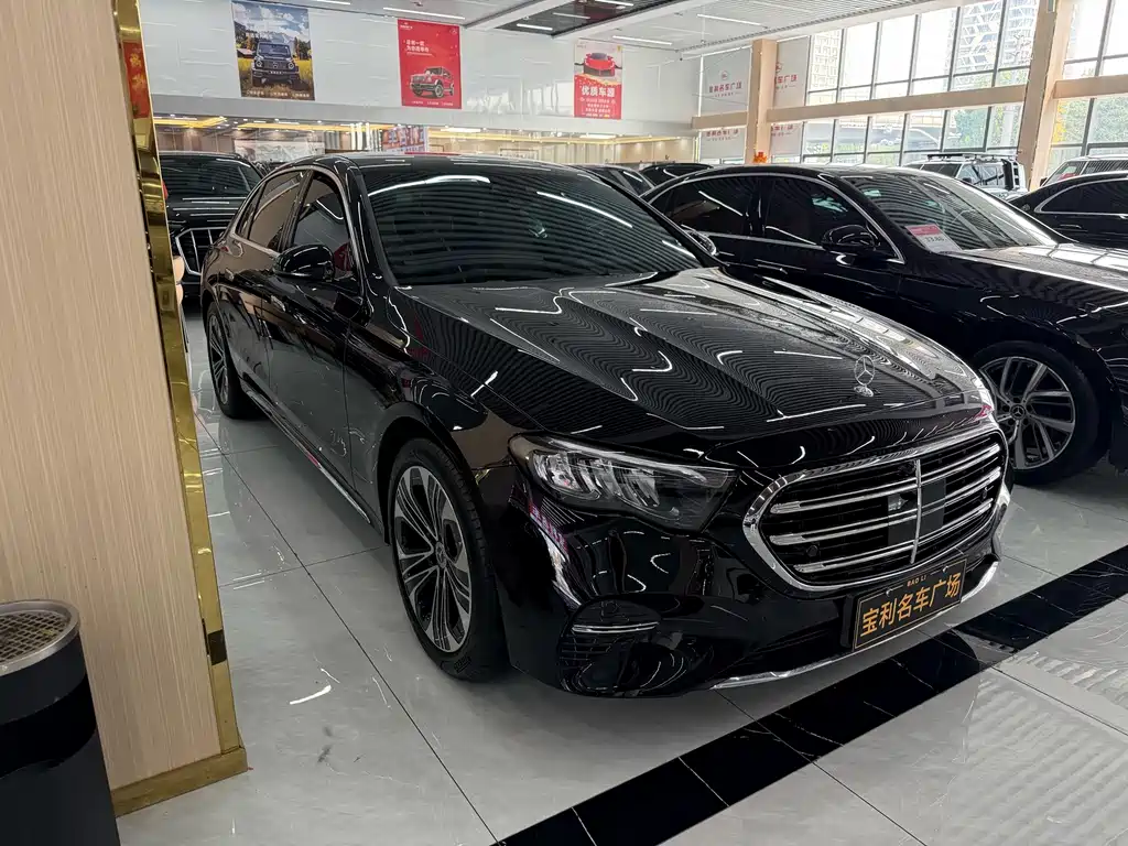 Mercedes-Benz E-Class — миниатюра 4