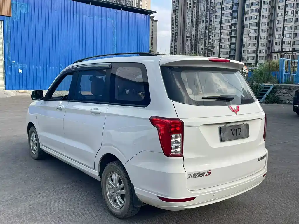 Wuling Hongguang — миниатюра 6