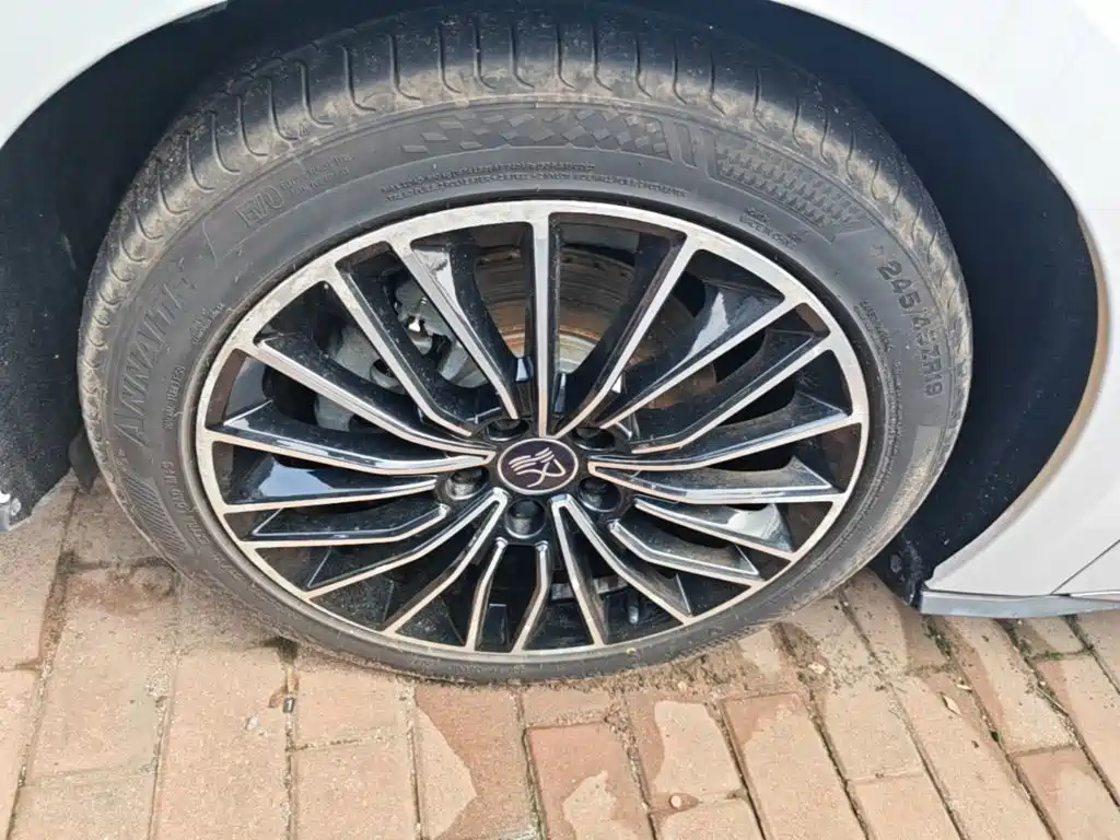 BYD Han — миниатюра 23