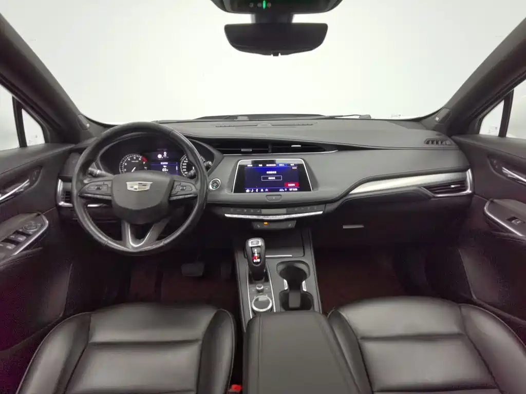Cadillac XT4 — миниатюра 5