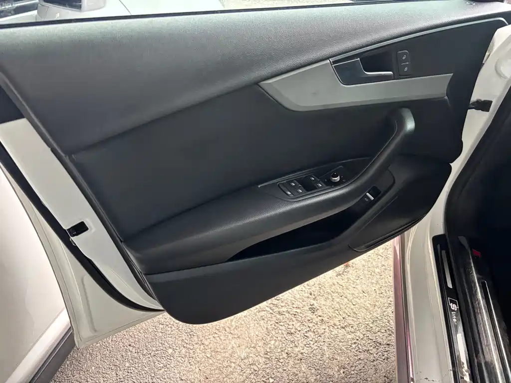 Audi A4L — миниатюра 5