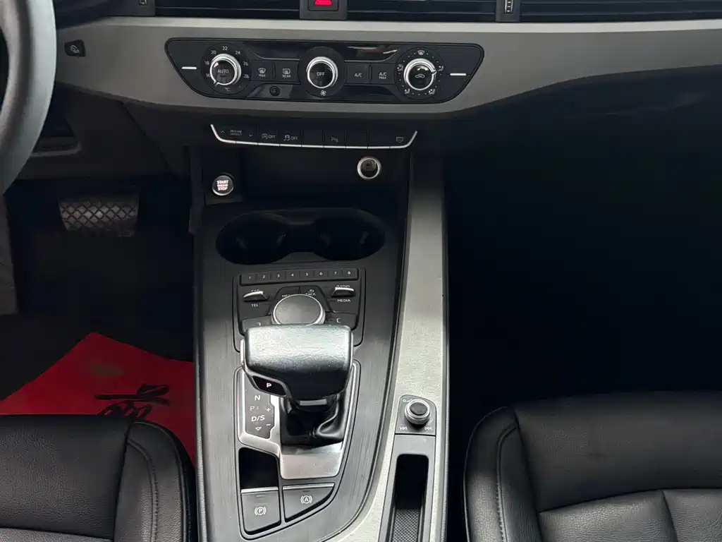 Audi A4L — миниатюра 11