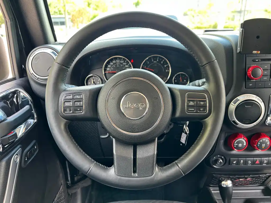 Jeep Wrangler — миниатюра 16