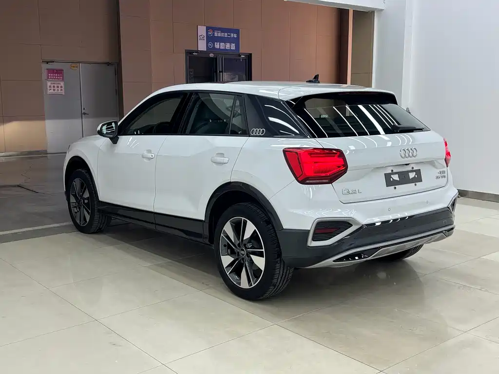 Audi Q2L — миниатюра 4