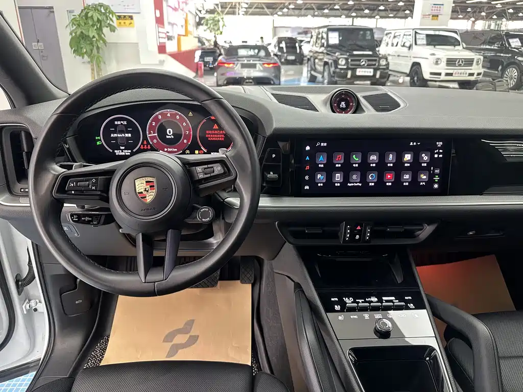 Porsche Cayenne — миниатюра 15