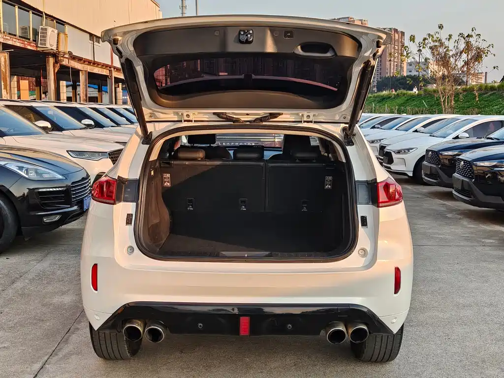 WEI PAI WEI BRAND VV7