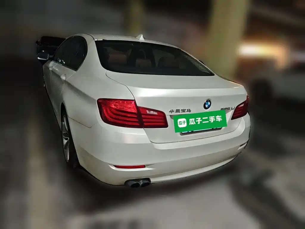 BMW 5 Series — миниатюра 3