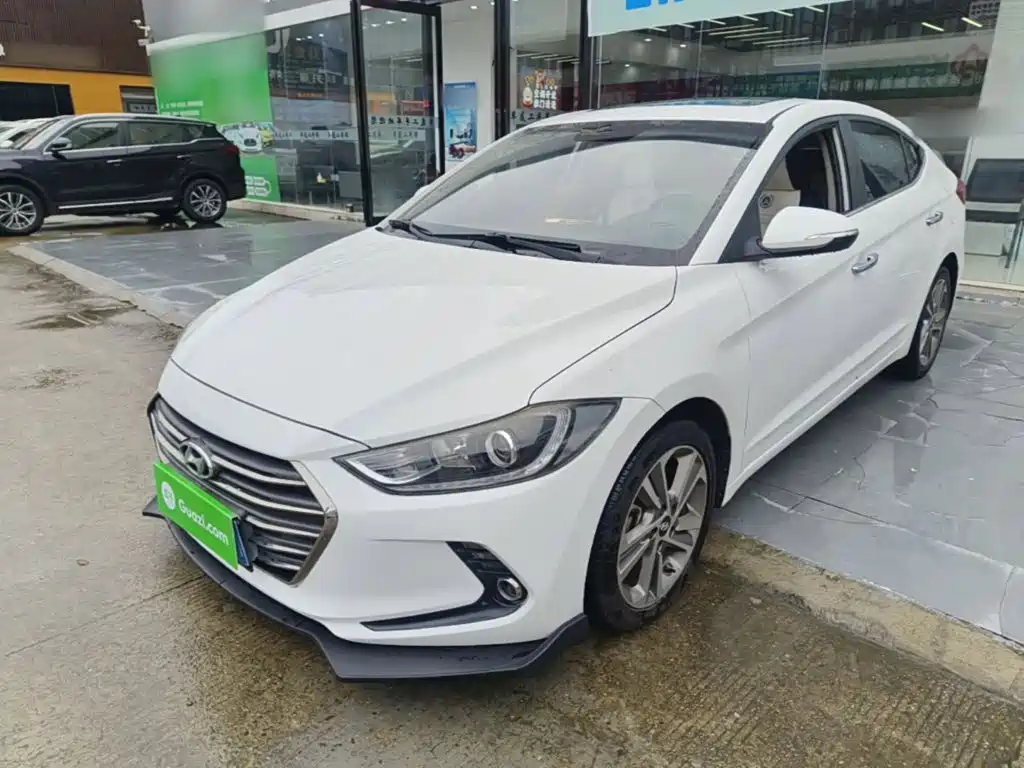 Hyundai Elantra — миниатюра 2