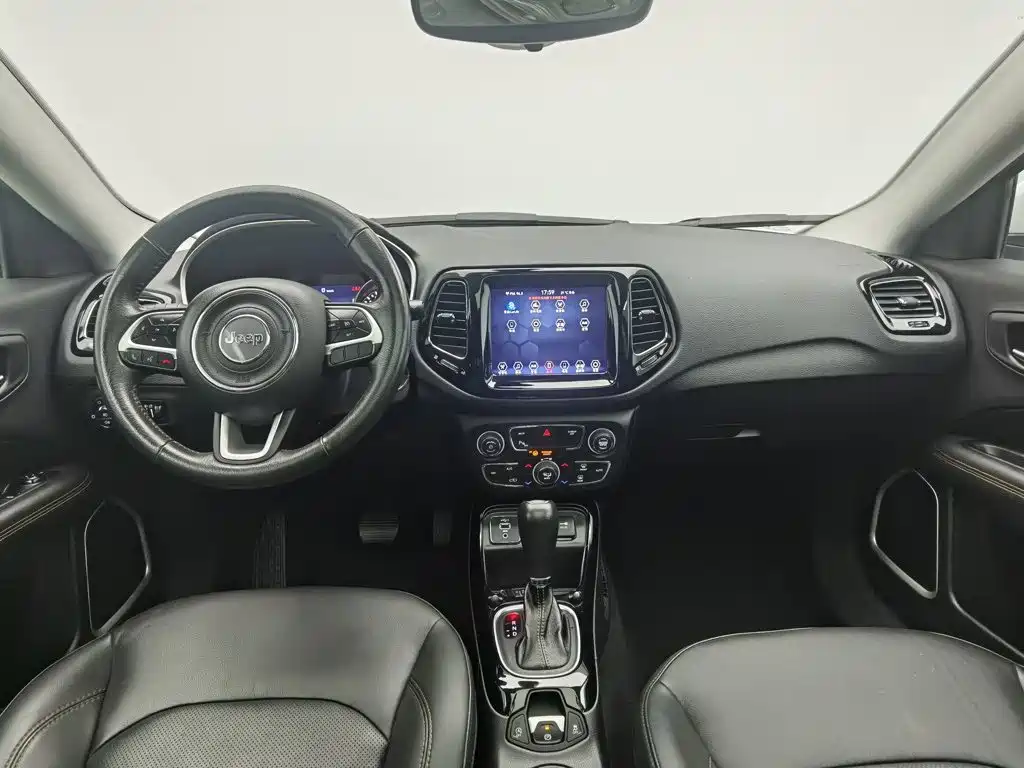 Jeep Compass — миниатюра 5