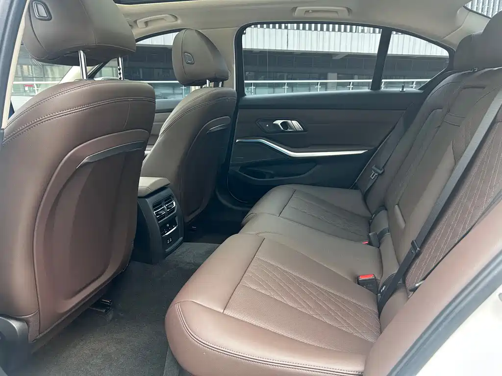BMW 3 Series — миниатюра 9