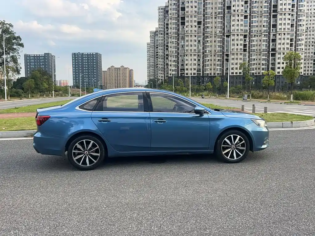 Roewe i6 Classic — миниатюра 22