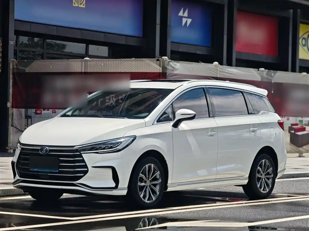 Купить BYD MAX