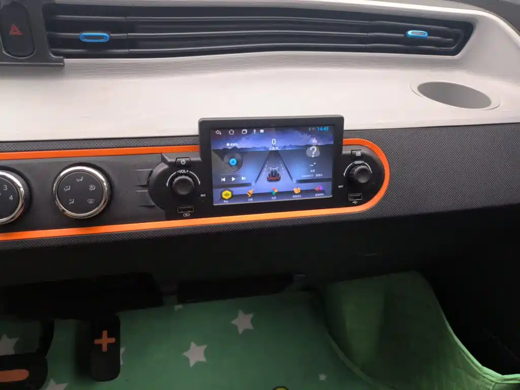 Wuling MINIEV — миниатюра 10