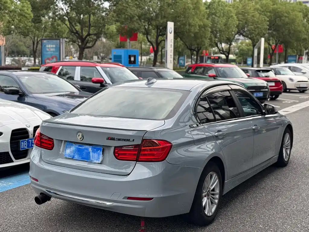 BMW 3 Series — миниатюра 10