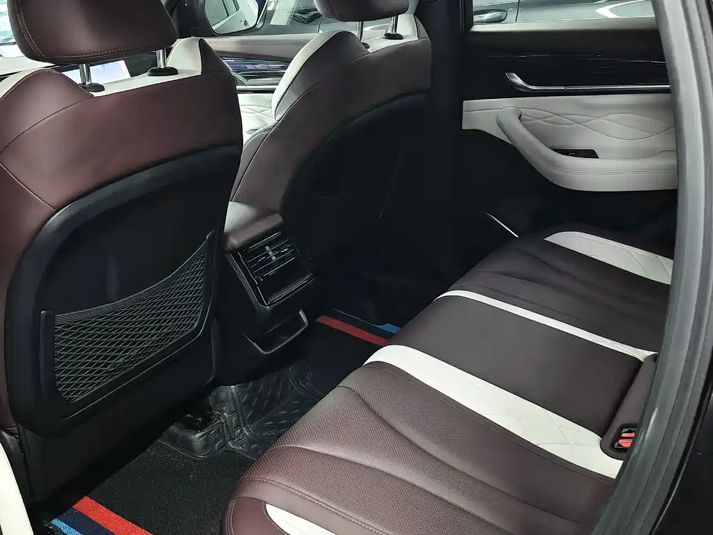 Geely Xingyue L — миниатюра 7