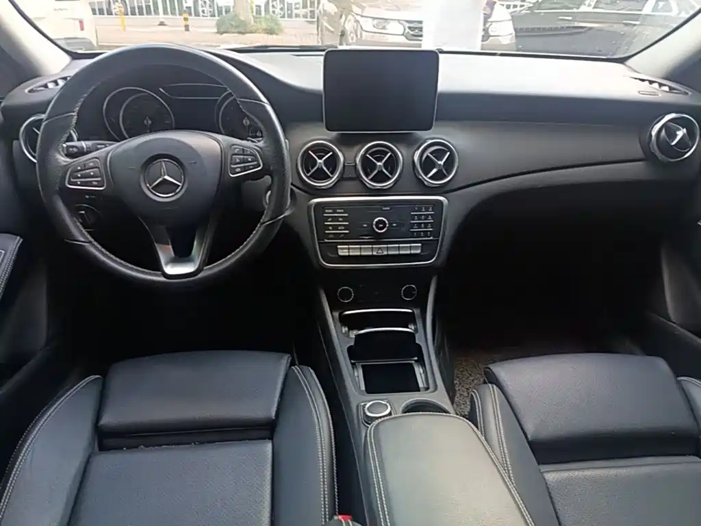 Mercedes-Benz GLA — миниатюра 14