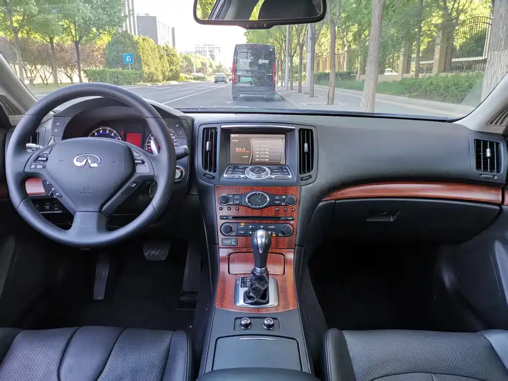 Infiniti G 2010 G37 Sedan