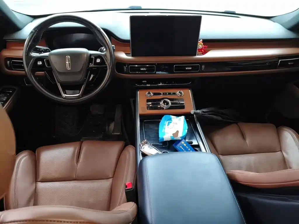 Lincoln Aviator — миниатюра 5