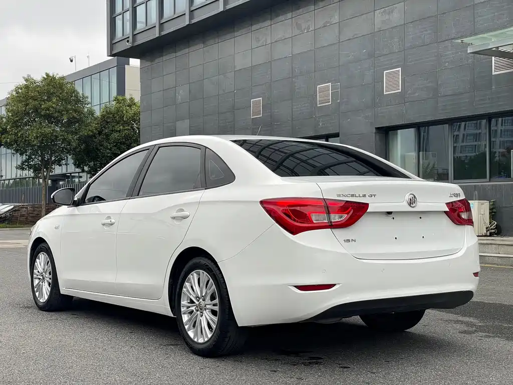 Buick Excelle — миниатюра 13
