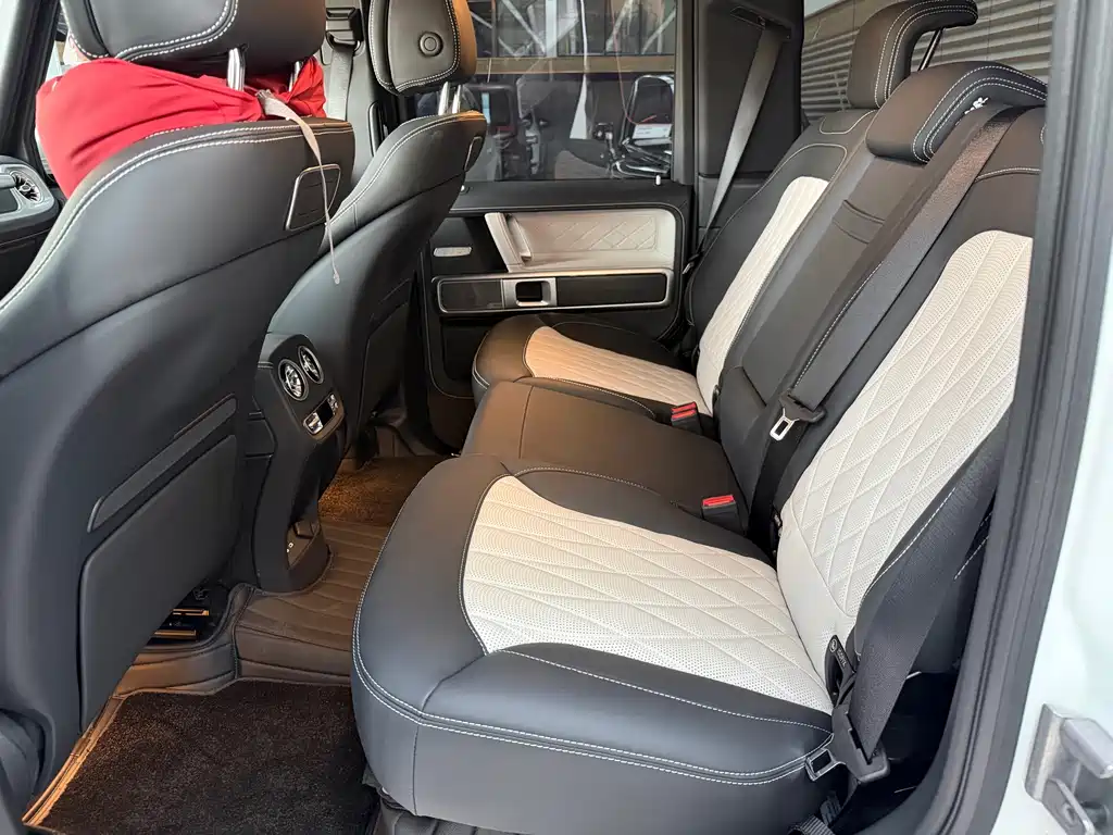 Mercedes-Benz G-Class — миниатюра 6