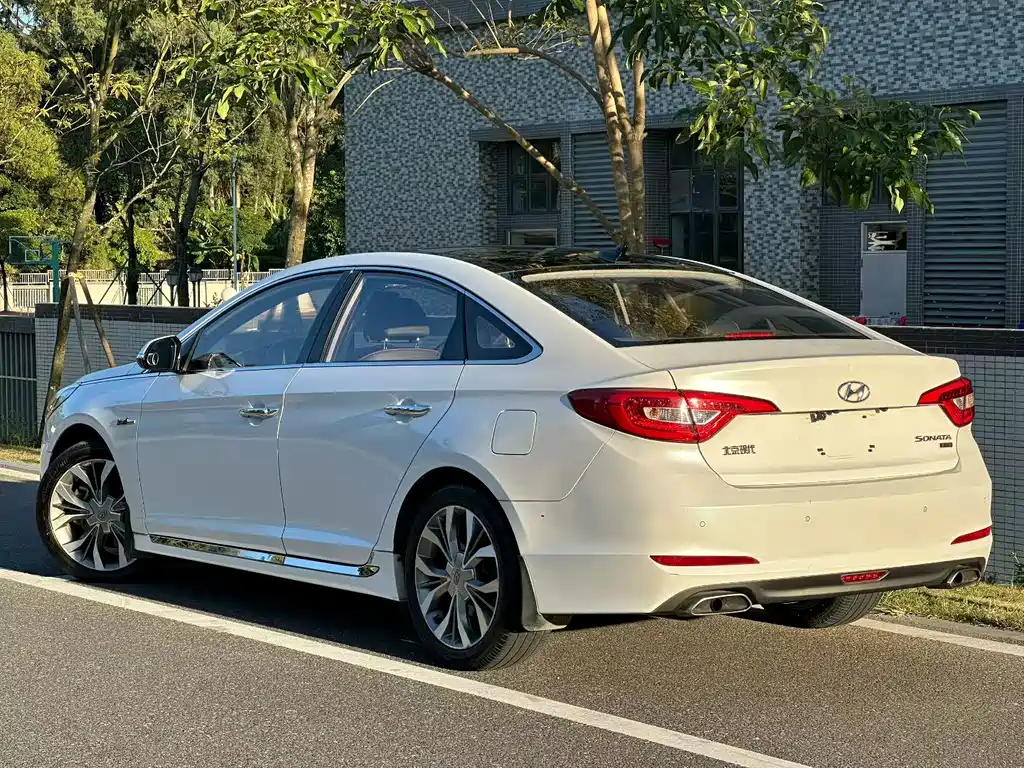 Hyundai Sonata — миниатюра 9