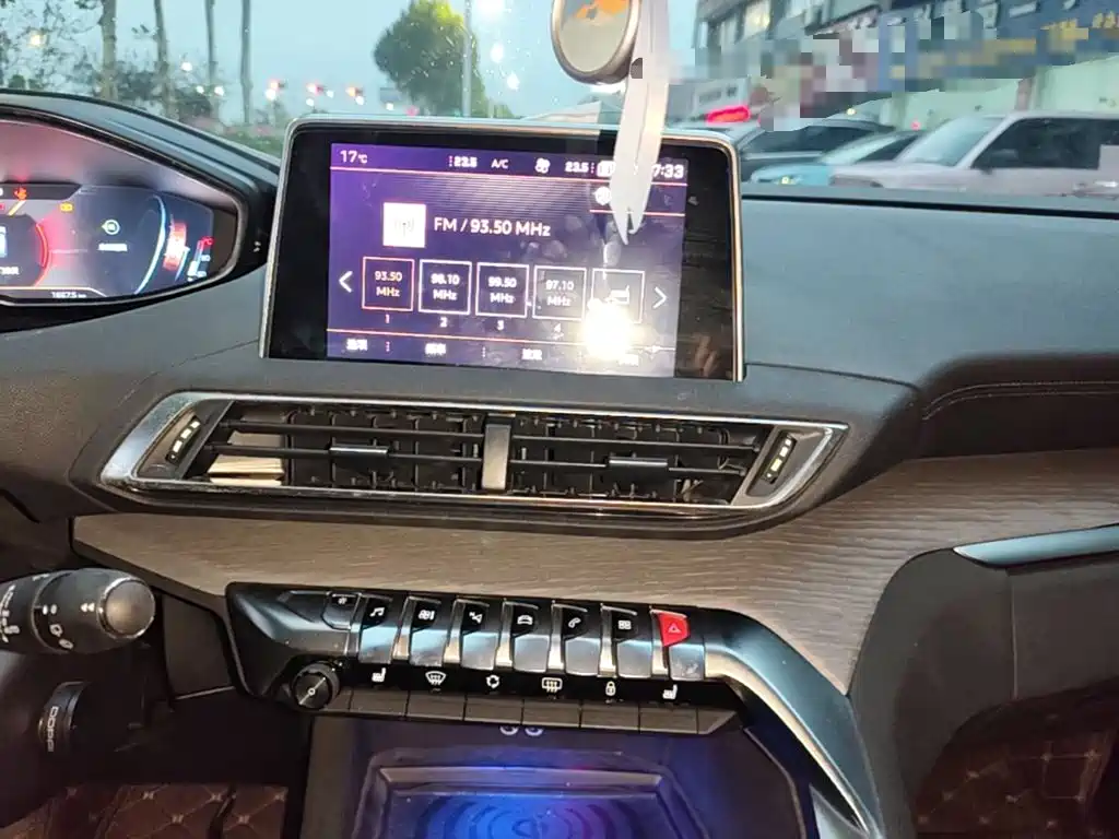 Peugeot 5008 — миниатюра 13