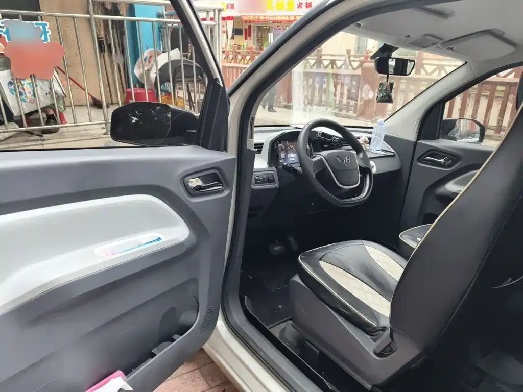 Wuling MINIEV — миниатюра 12