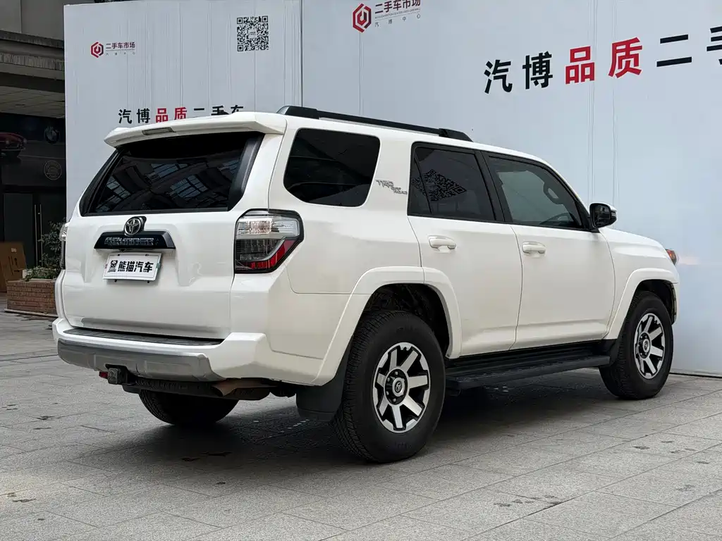 Toyota 4Runner — миниатюра 5