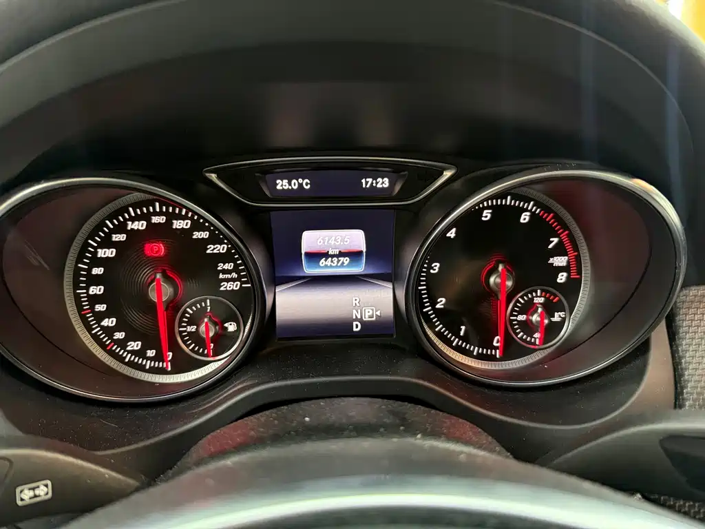 Mercedes-Benz GLA — миниатюра 13