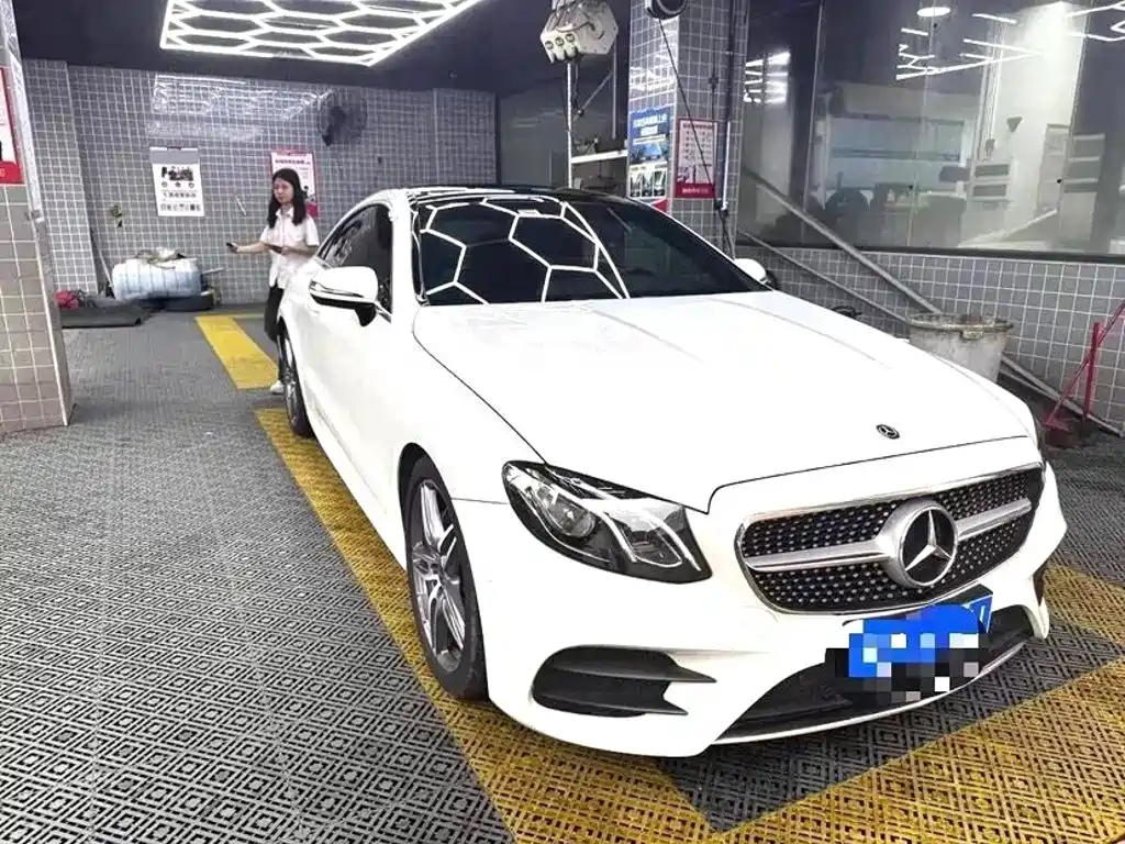 Mercedes-Benz E-Class (Import) — миниатюра 2