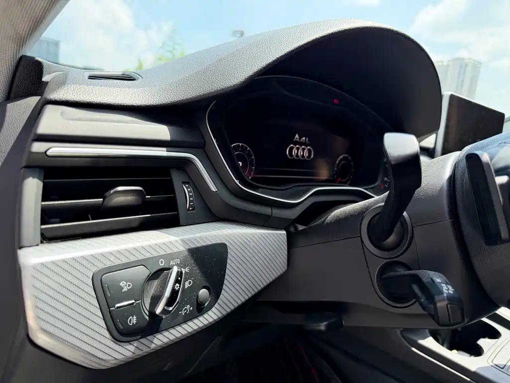 Audi A4L — миниатюра 14