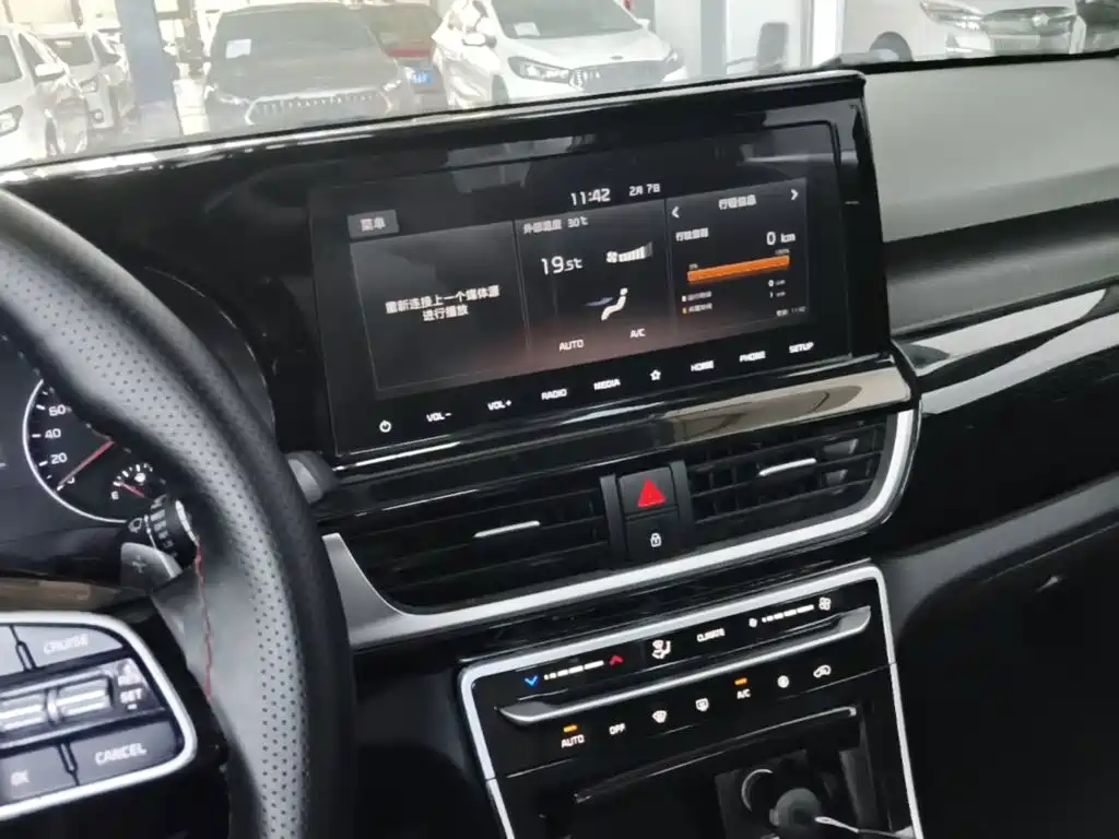 Kia KX3 — миниатюра 13