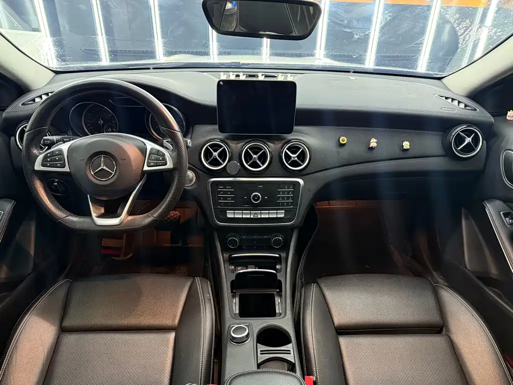 Mercedes-Benz GLA — миниатюра 11