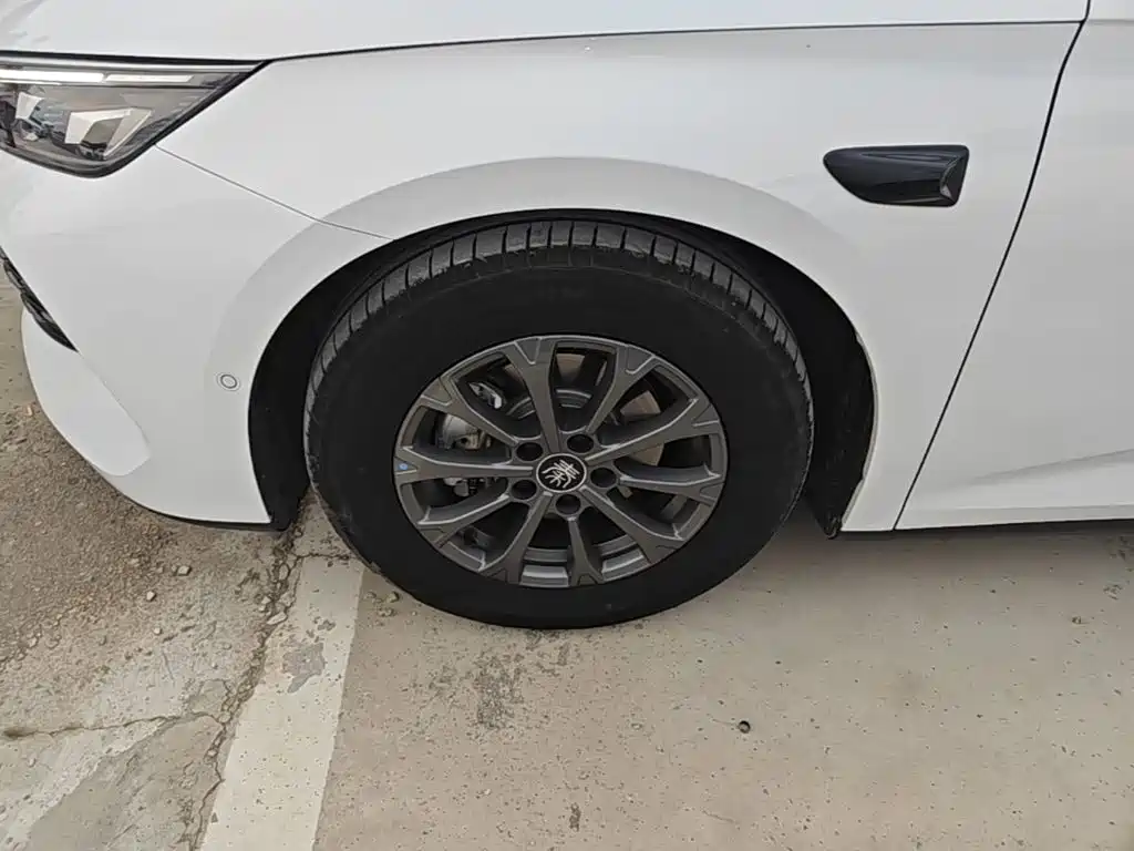 BYD Qin L — миниатюра 23