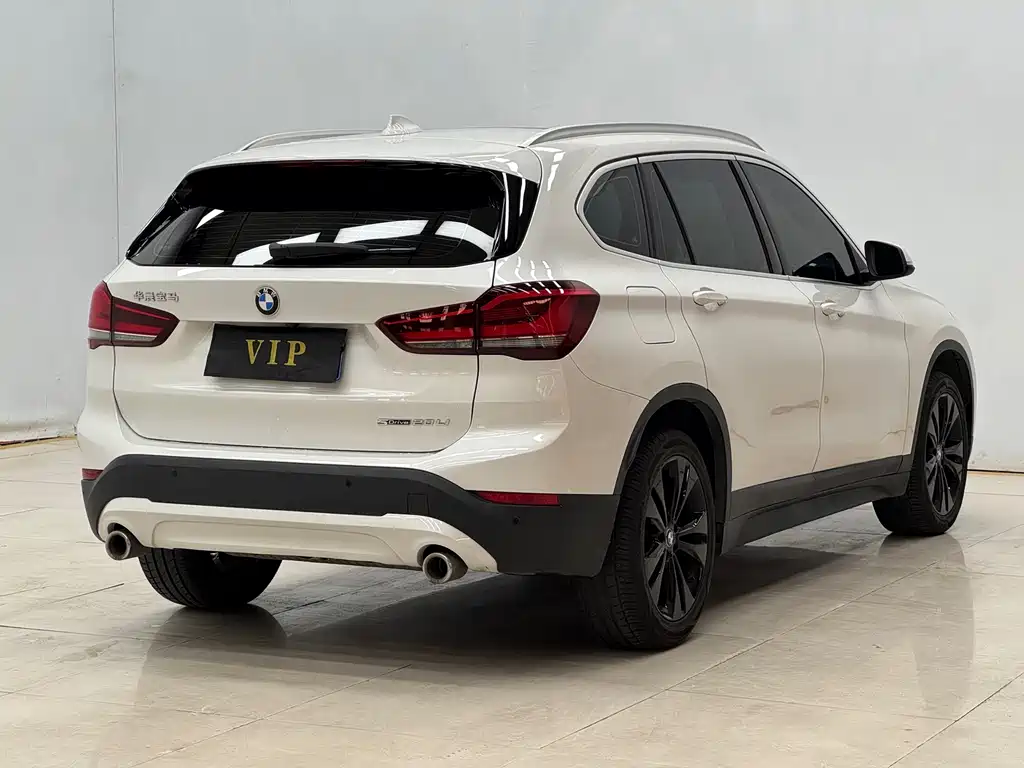 BMW X1 — миниатюра 9