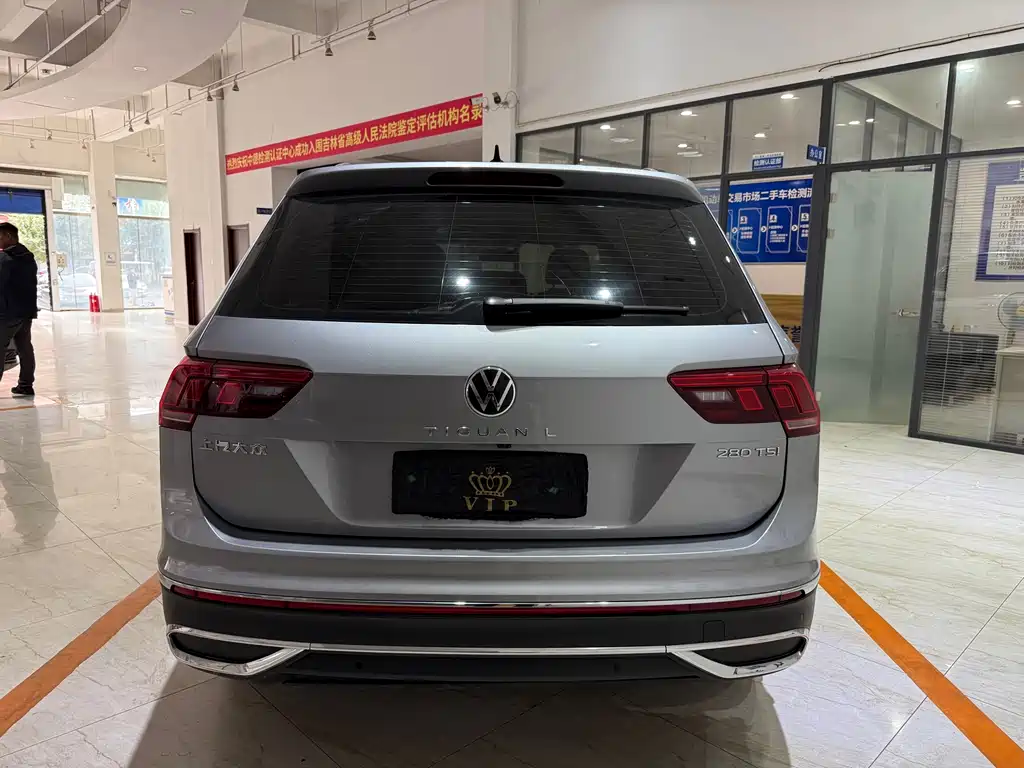 Volkswagen Tiguan L — миниатюра 5