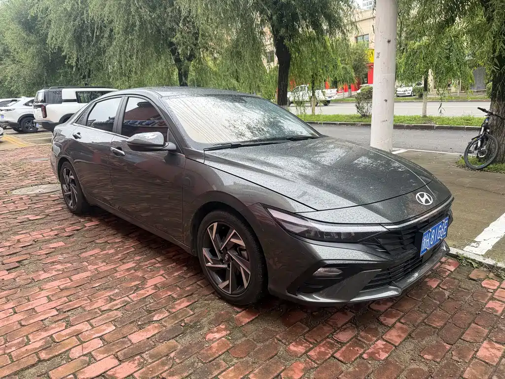 Hyundai Elantra — миниатюра 2