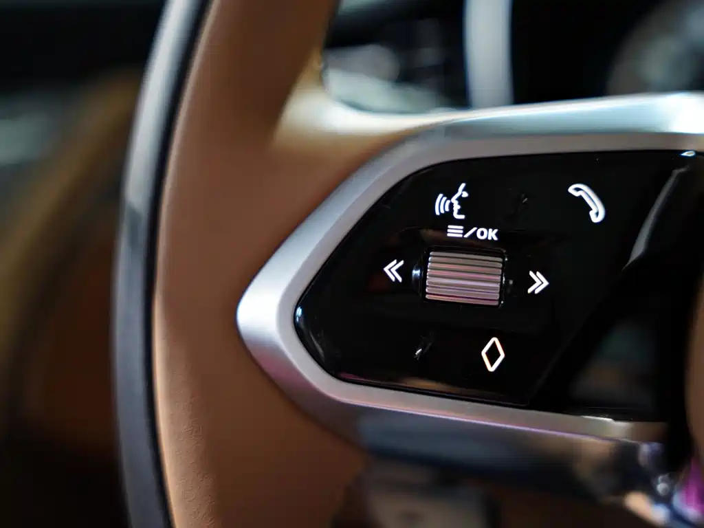 Jaguar XFL — миниатюра 16