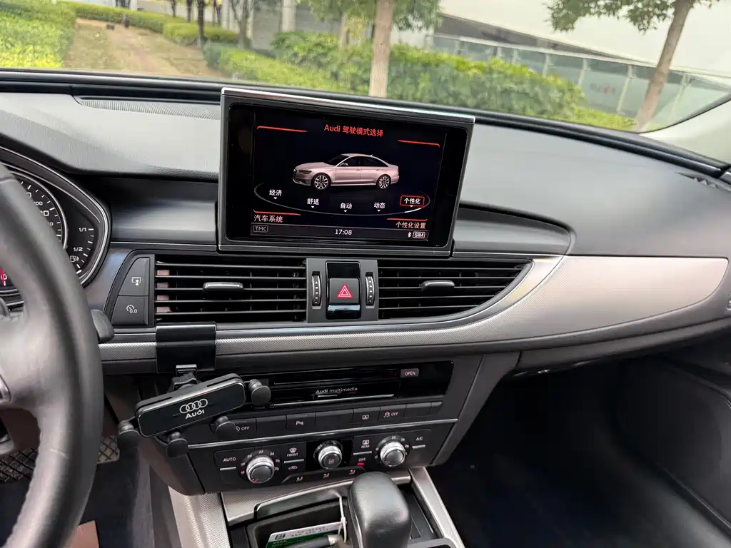Audi A6L — миниатюра 24