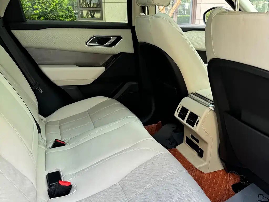 Land Rover Velar — миниатюра 10