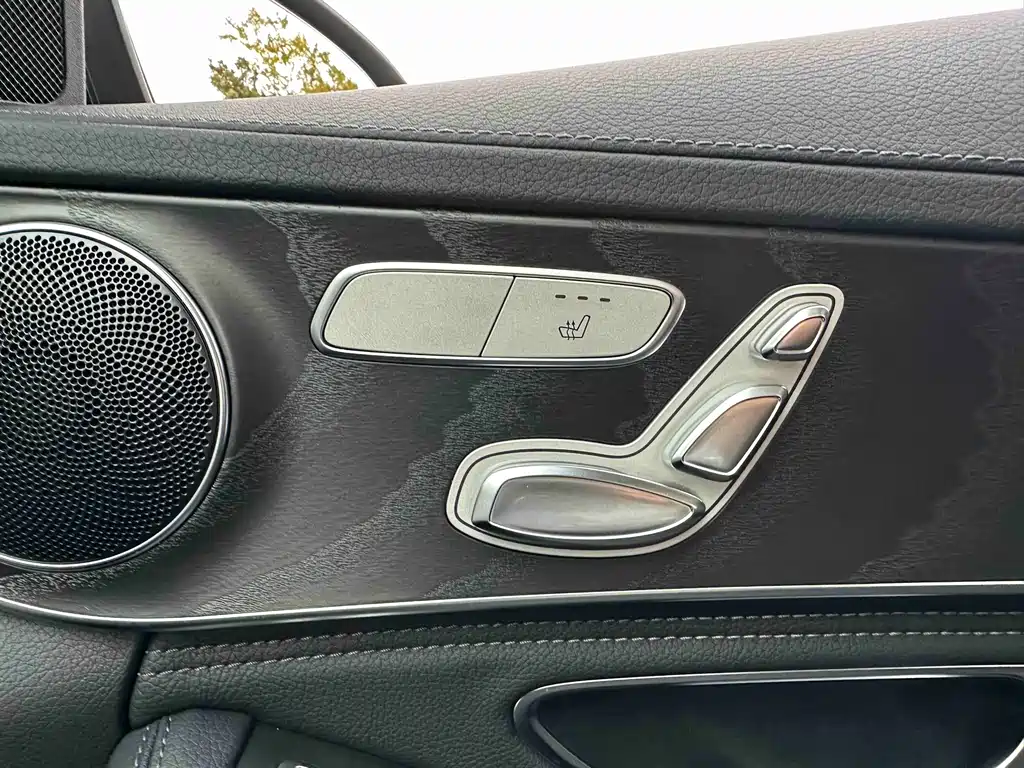 Mercedes-Benz C-Class — миниатюра 15