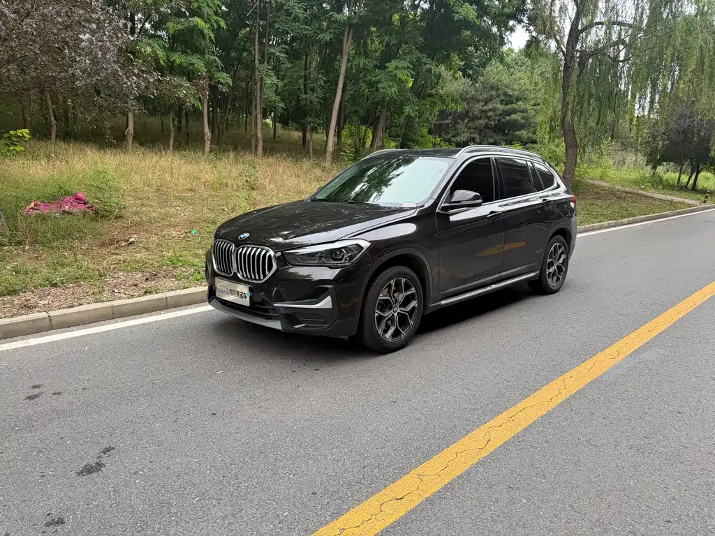 Купить BMW X1