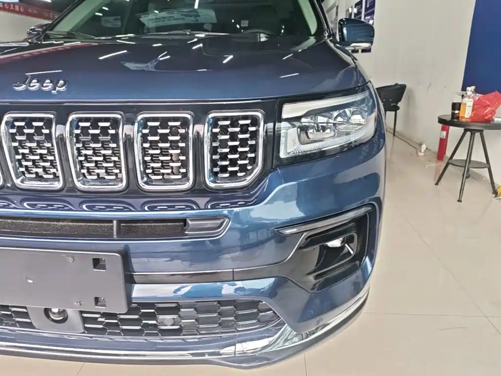 Jeep Grand Commander — миниатюра 24